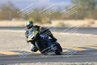 media/Jan-10-2025-CVMA Friday Practice (Fri) [[489e0da257]]/Group 4 and Trackday/Session 5 (Turn 7)/